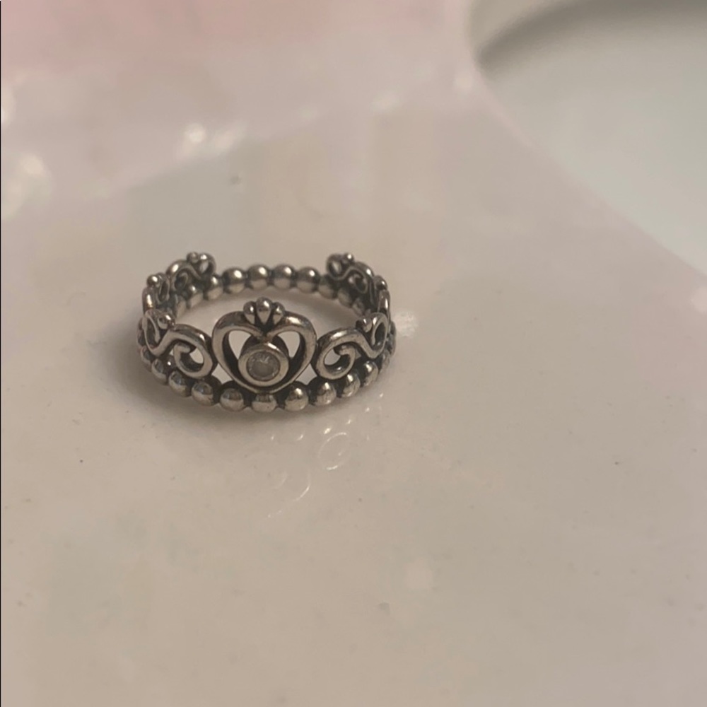 Pandora crown ring